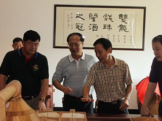 建瓯市工业经济运行及外贸出口工作情况汇报会在我司召开