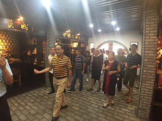 欢迎南平市工商联所属商会代表到双龙戏珠酒业参观调研